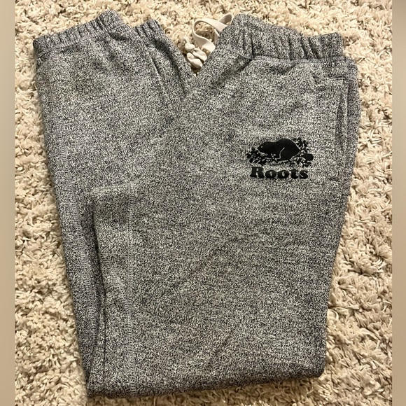 Roots Other - Roots Gray Jogger Sweatpants with Elastic Cuffs